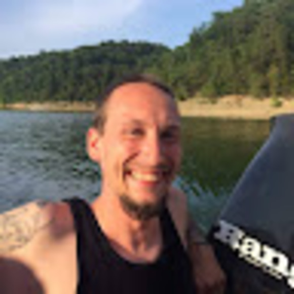 Meet your Posher, Quentin - Picture 1 of 1